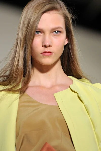 Look 1